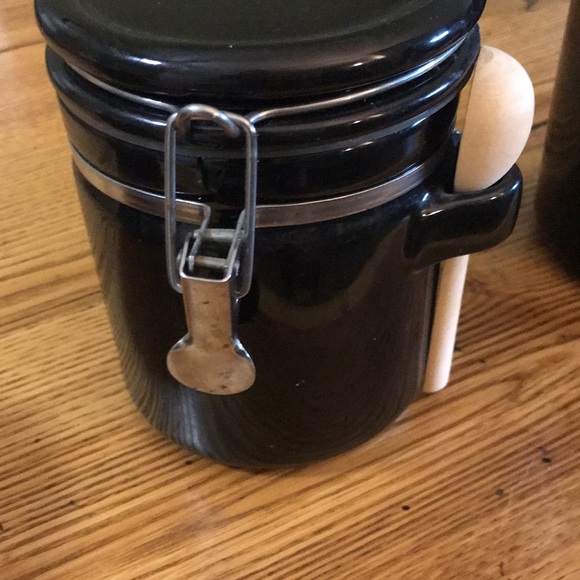 4 black containers for your kitchen. - Picture 12 of 15